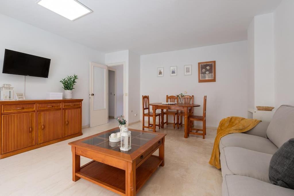 Apartamento Fuengirola Beachアパートメント エクステリア 写真