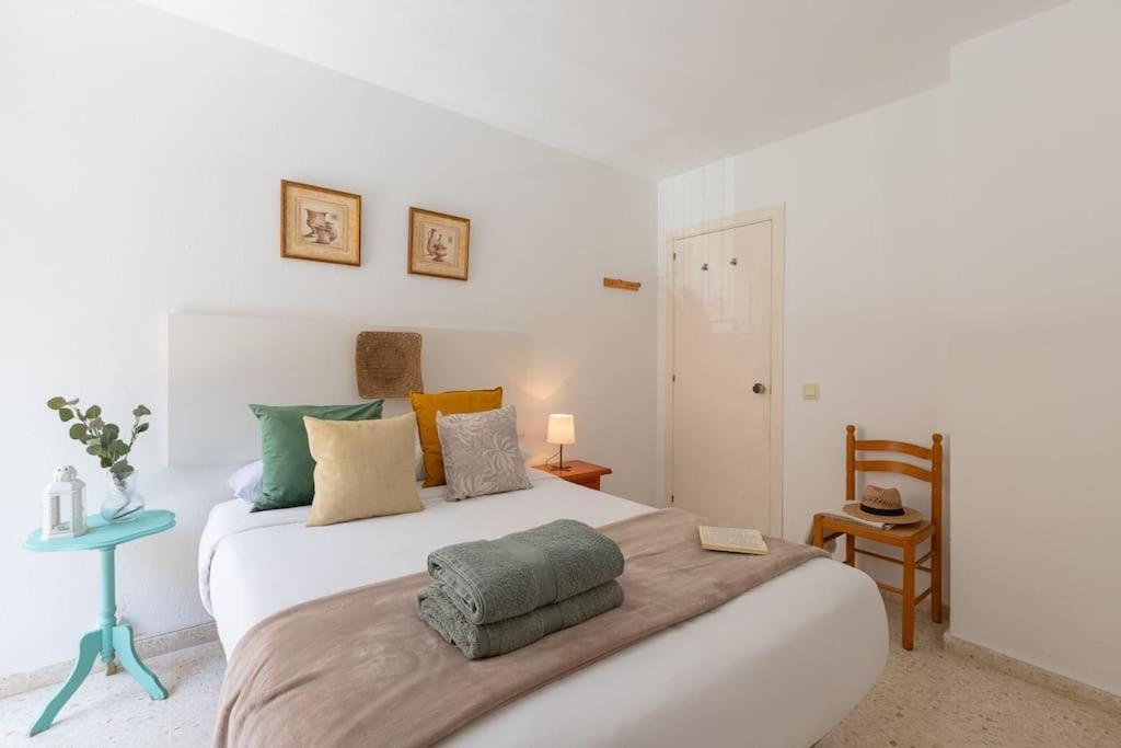 Apartamento Fuengirola Beachアパートメント エクステリア 写真