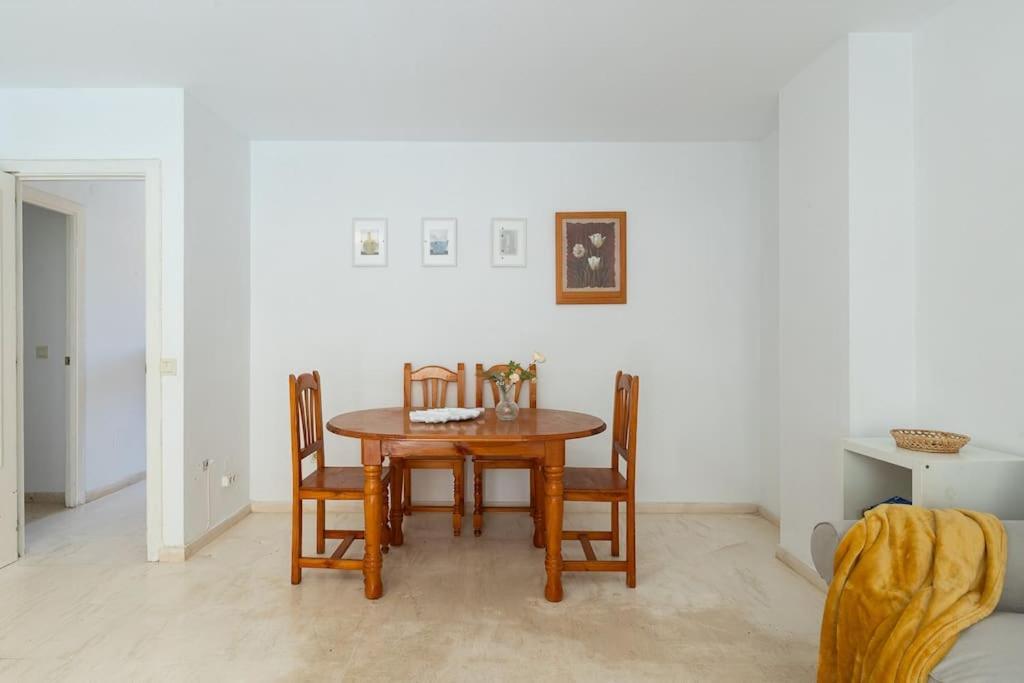 Apartamento Fuengirola Beachアパートメント エクステリア 写真